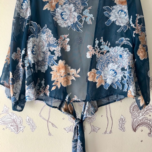 Sheer boho top - Picture 2 of 4